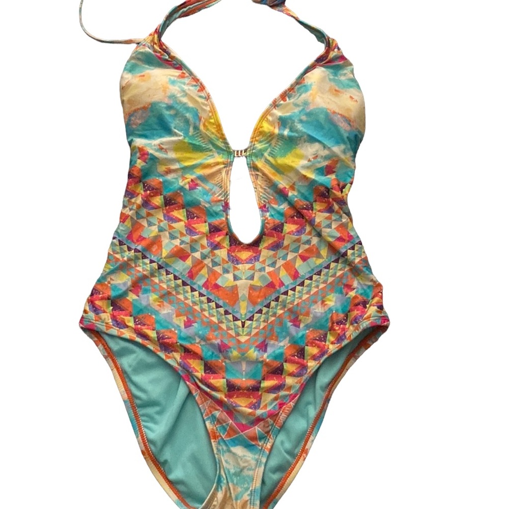 EUC Bar III Beautiful swimsuit one piece